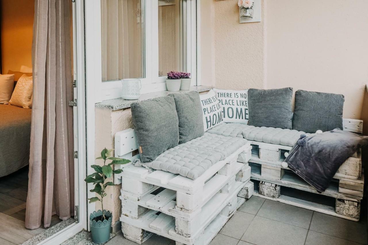 Apartman Bacchus Pula Exterior foto